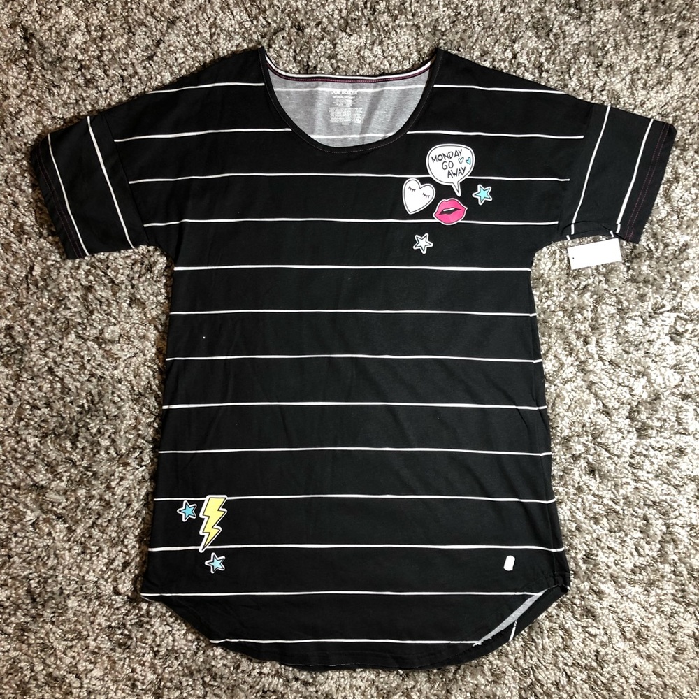 NWT OVERSIZED MONDAY GO AWAY OVERSIZED SLEEP SHIRT - Picture 3 of 10